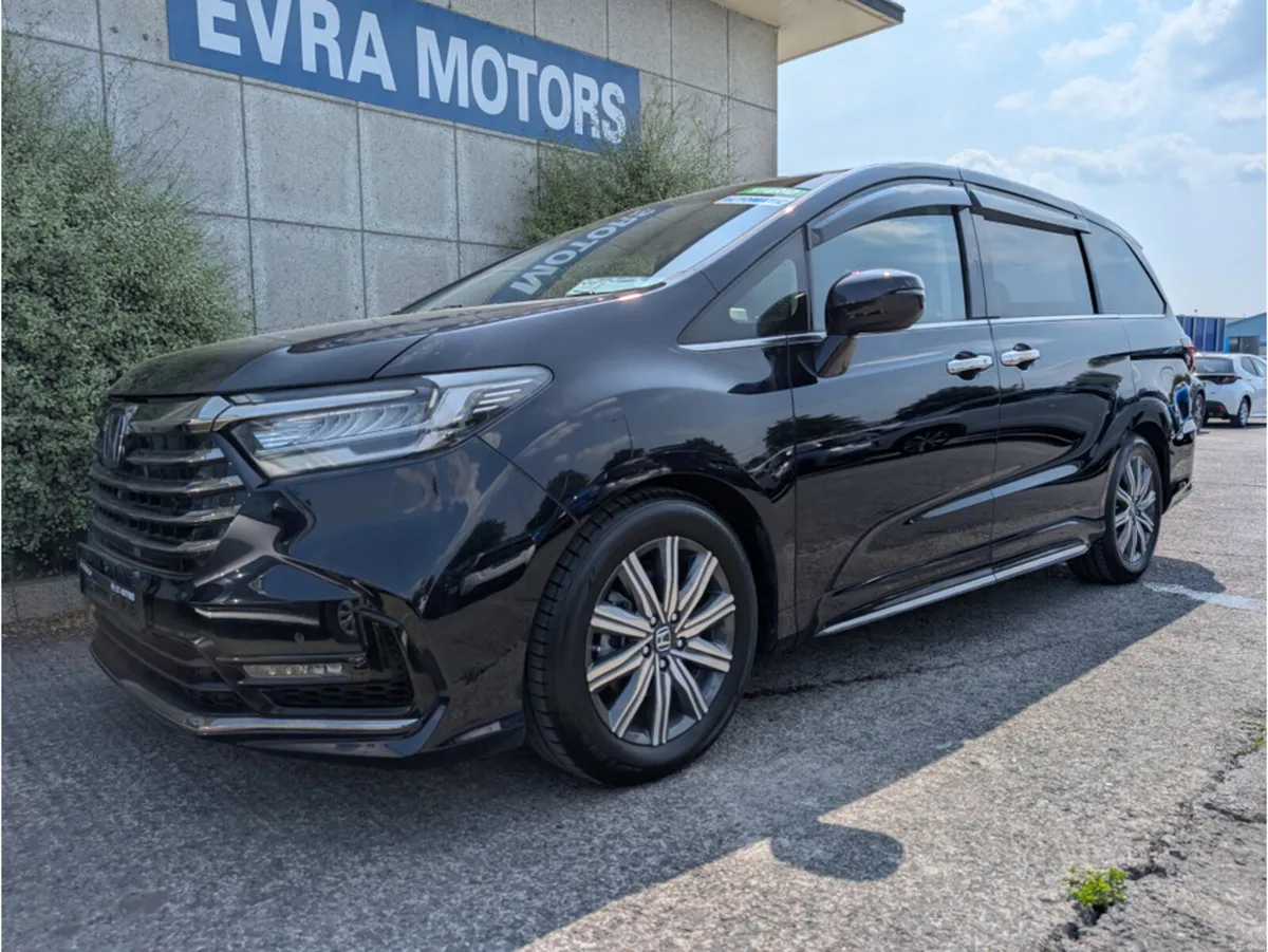 Honda Odyssey ABOLSUTE 7 SEATER AUTOMATIC HYBRID 2 - Image 6