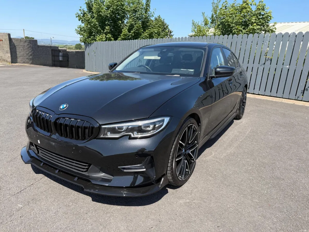 BMW 3-Series XDRIVE SE AUTO 320 D - Image 3