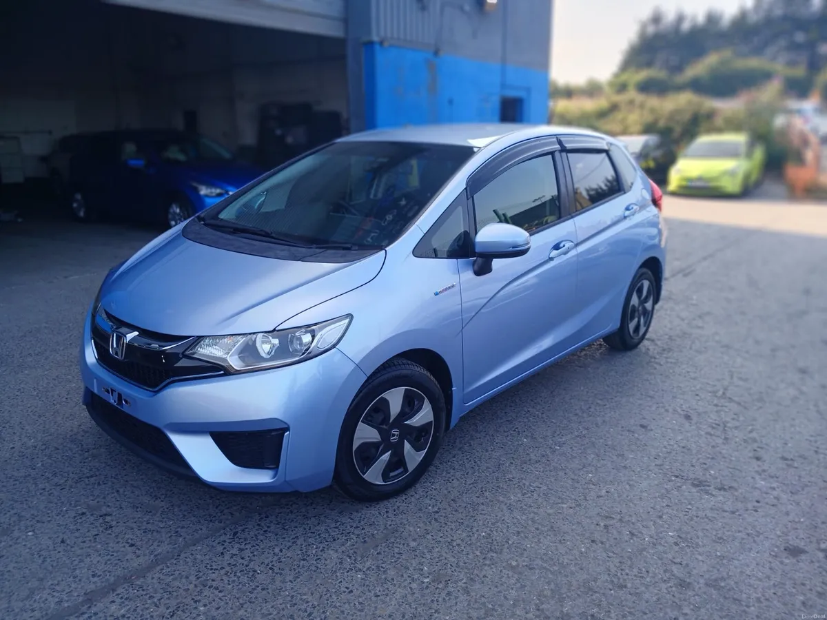 2015 Honda Fit Hybrid Automatic/Leather spec - Image 1
