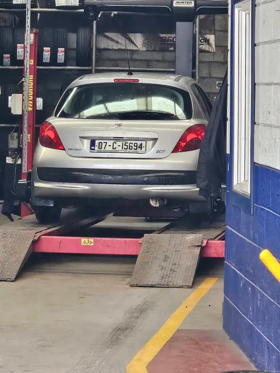 Peugeot 207 - Image 2