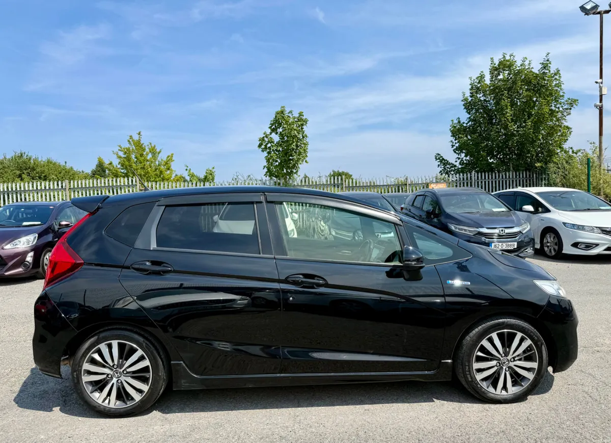 HONDA FIT 2014  S  SPEC (1.5, HYBRID) - Image 4