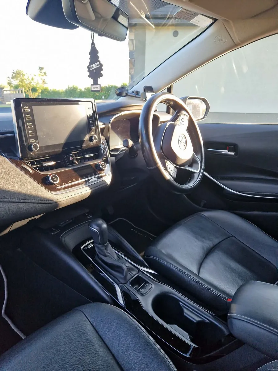 191 Toyota Corolla SOL Hybrid - Image 4