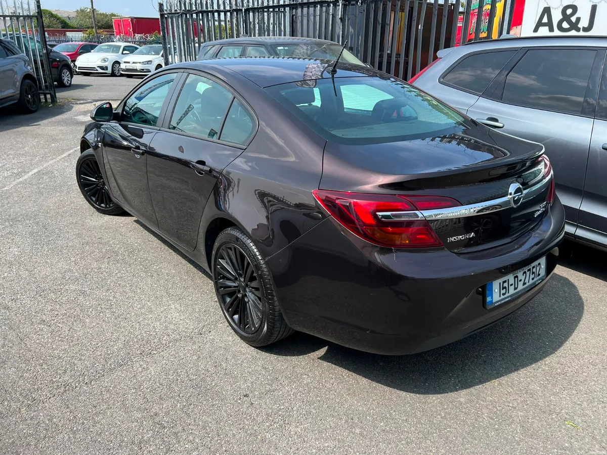 15 Opel Insignia Diesel Automatic - Image 4