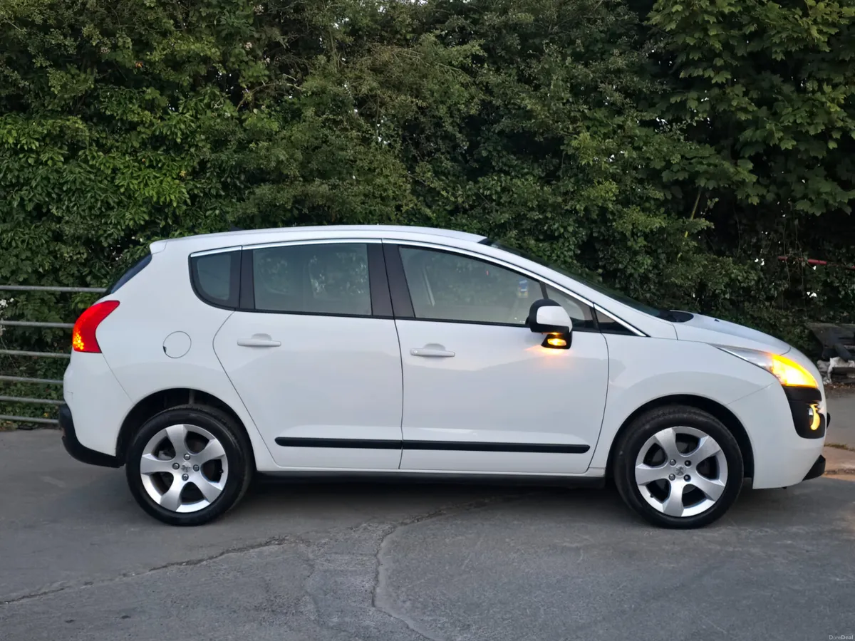 Peugeot 3008 2013 automatic nct&taxed €3999 - Image 2