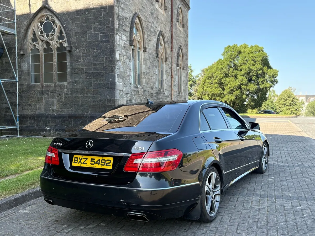 2011 MERCEDES E250CDI - Image 3