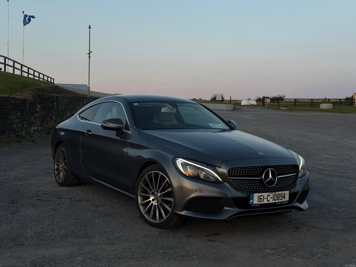 2016 Mercedes-Benz C220 Coupe Night Edition - Auto - Image 3