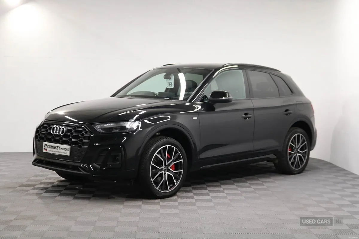 Audi Q5 TFSIe Edition 1 - Image 3