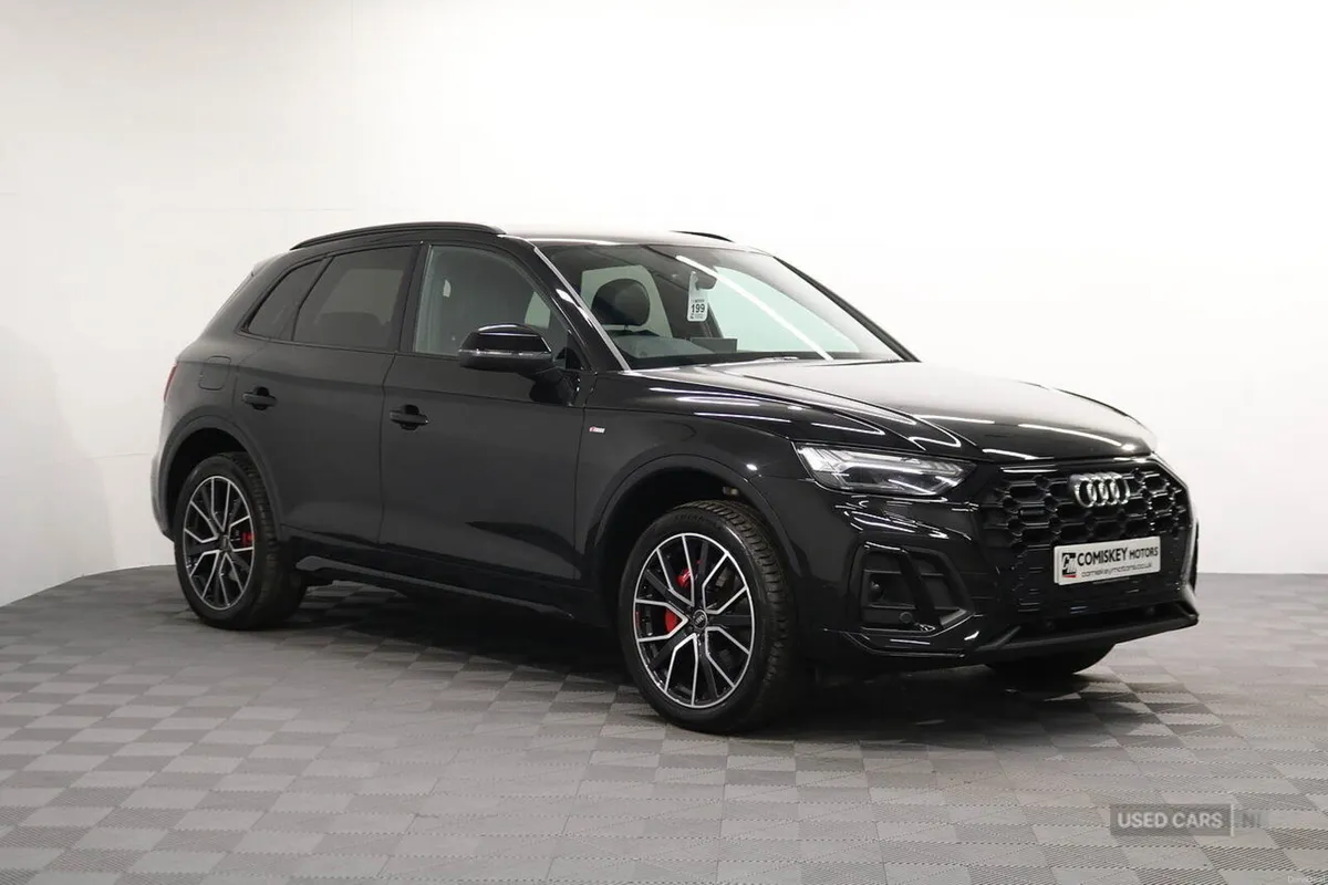 Audi Q5 TFSIe Edition 1 - Image 1