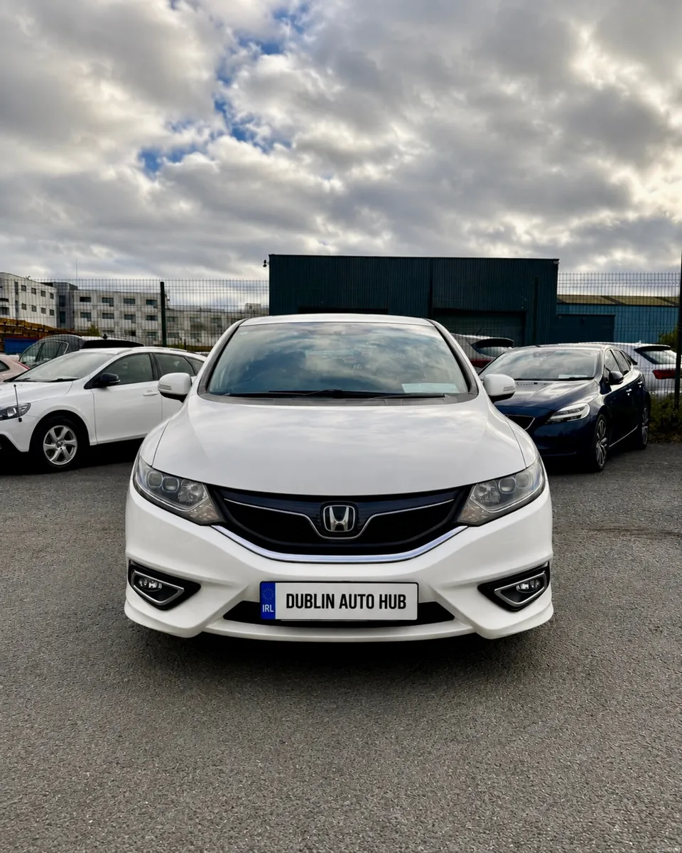HONDA JADE 2015 /1.5, HYBRID/ - Image 2
