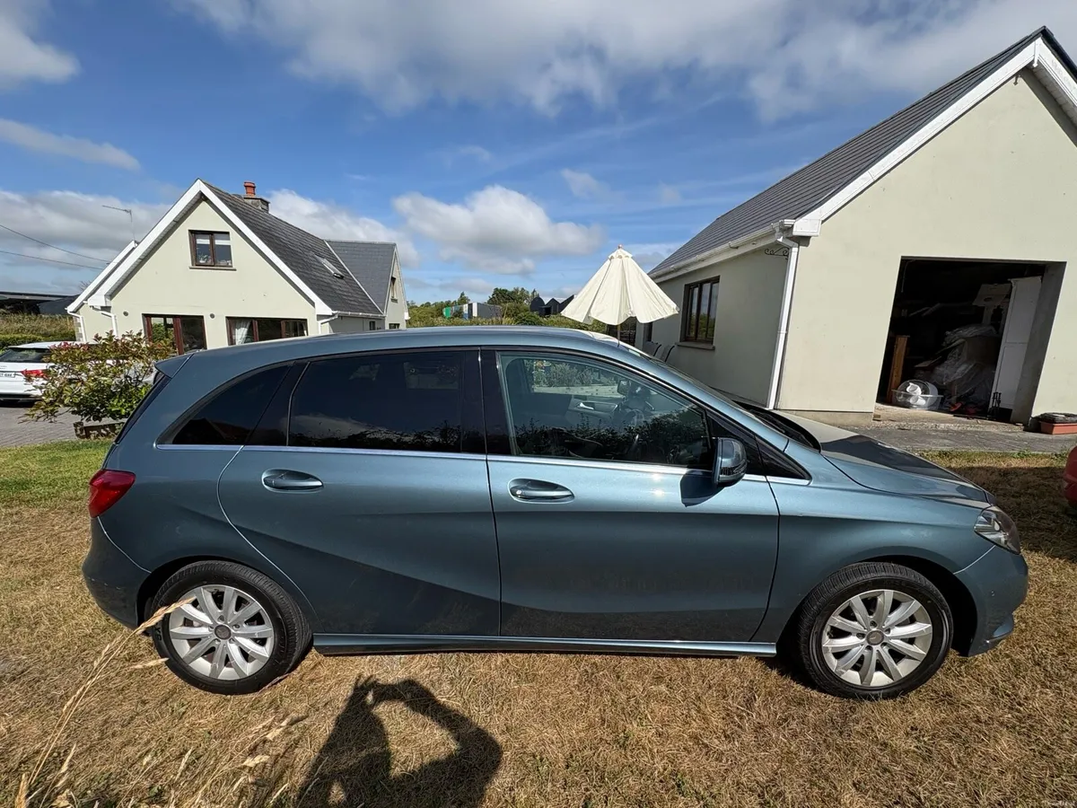 Mercedes B200 BE SE - Image 4