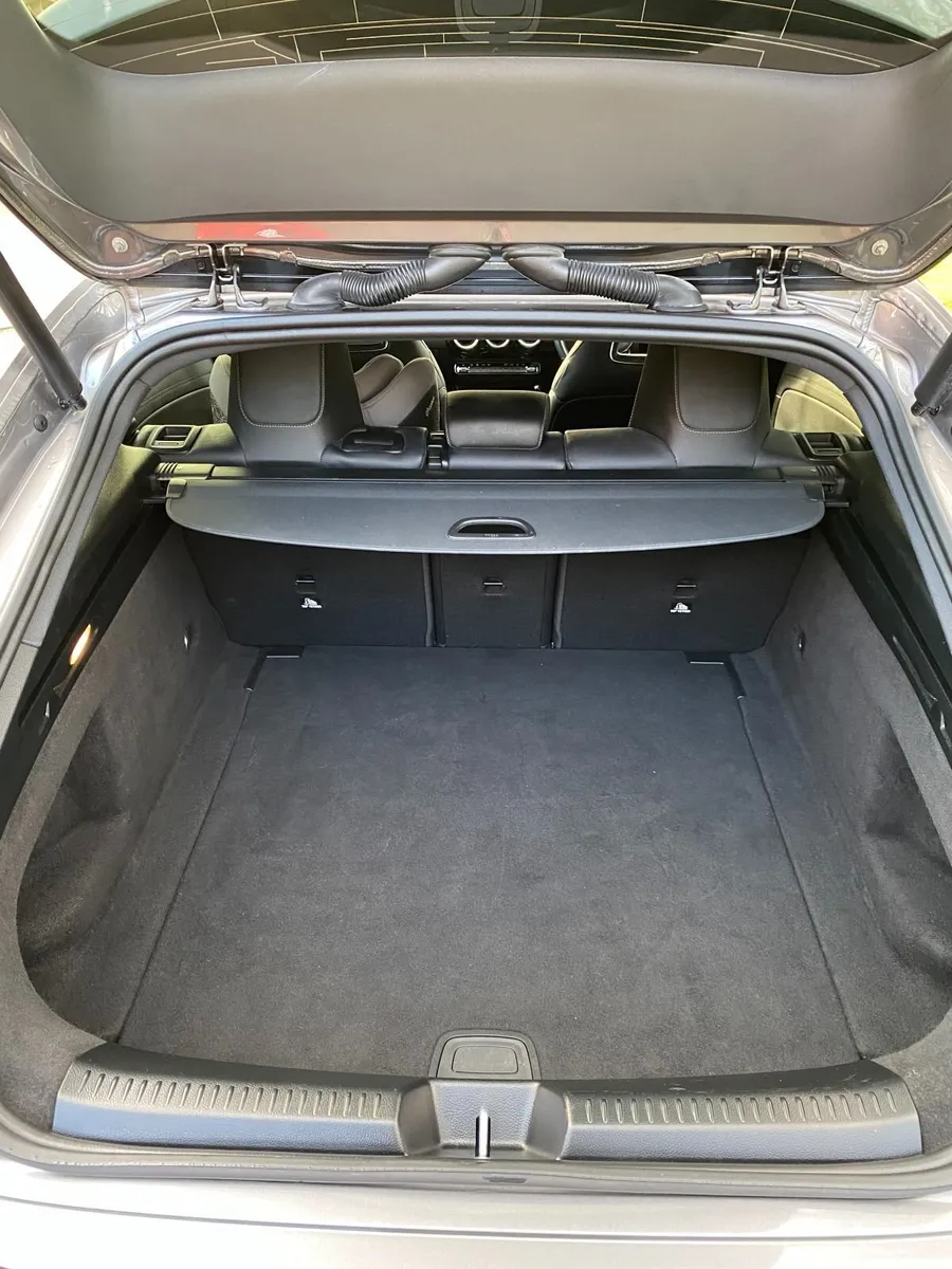 Mercedes CLA  AMG Line - Image 6