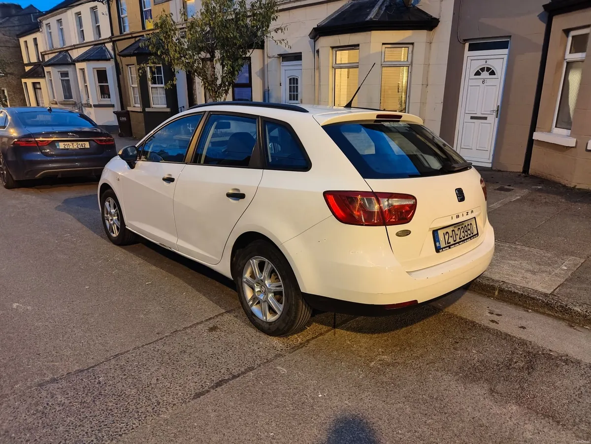 SEAT Ibiza 2012 - Image 2
