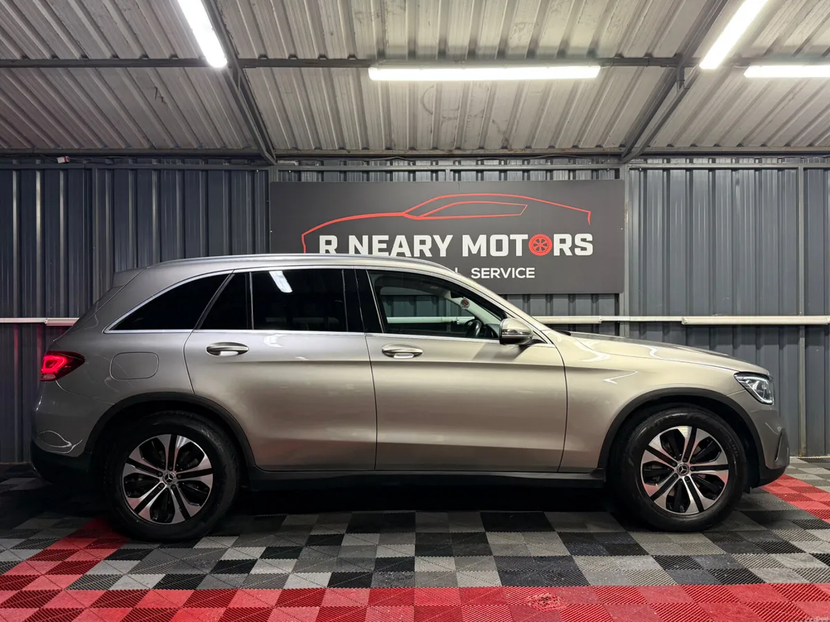 2020 202 Mercedes-Benz GLC GLC 200 D 4MATIC - Image 4