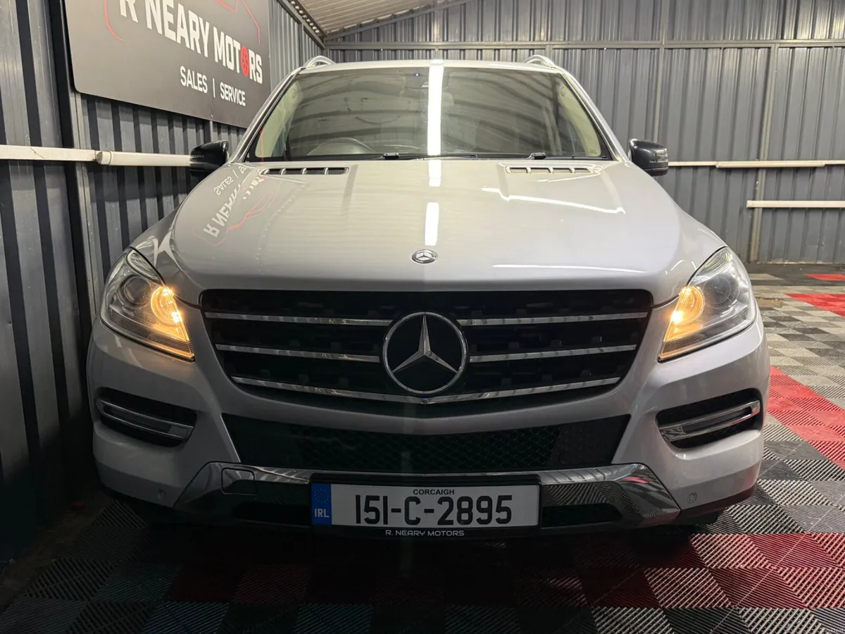 2015 Mercedes-Benz M-Class ML 250 BLUETEC 4MATIC - Image 5