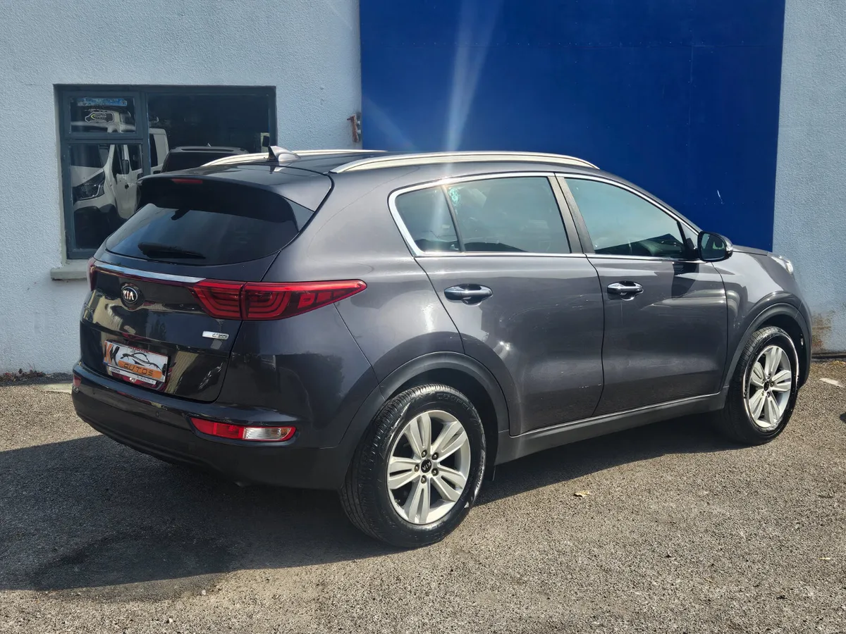 Kia Sportage 2018 1.7 diesel - Image 2