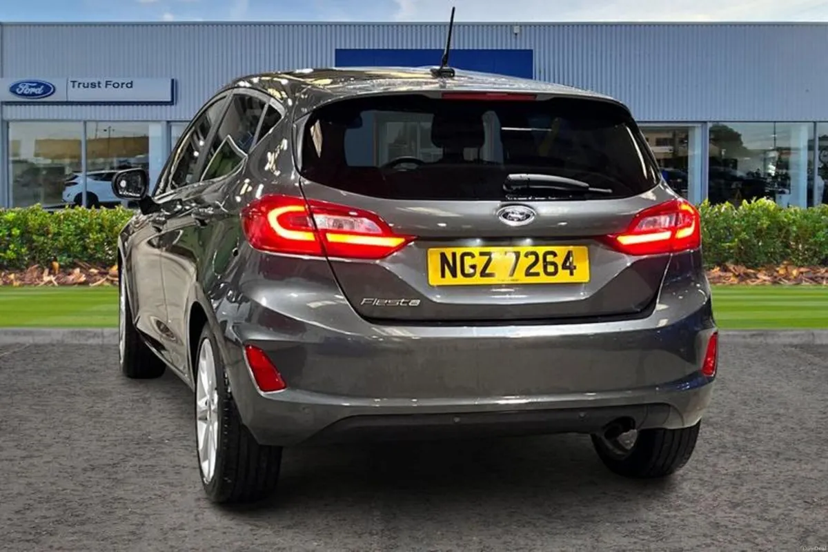 Ford Fiesta Titanium - Image 2