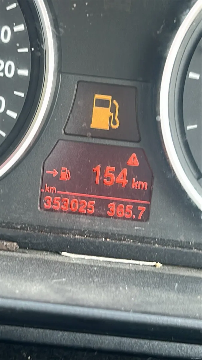 BMW 520d manual - Image 4