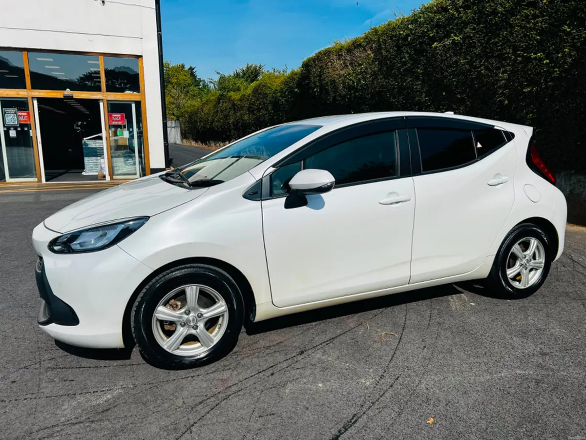 Toyota Aqua FINANCE AVAILABLE FROM €79 P/W - Image 5