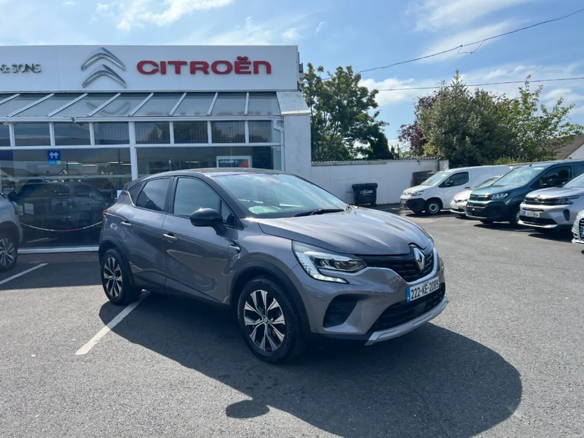 Renault Captur LIMITED EDITION NAEB TCE 90 5DR - Image 1