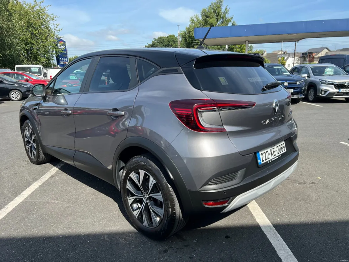 Renault Captur LIMITED EDITION NAEB TCE 90 5DR - Image 5
