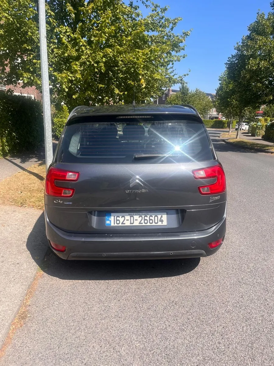Citroen Grand C4 Picasso 162 Reg 1.6 HDI Exclusive - Image 3