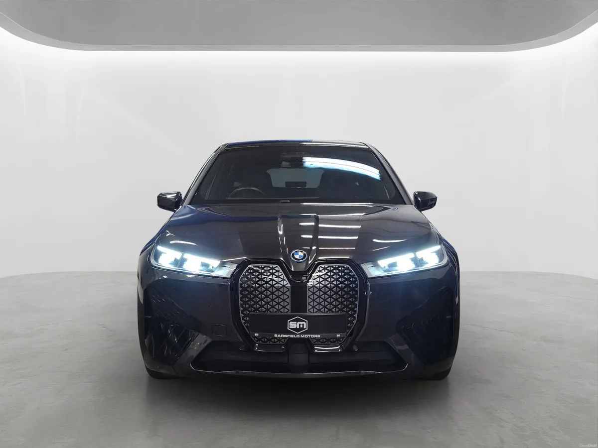 2025 BMW IX XDRIVE 40 M-SPORT. - Image 2