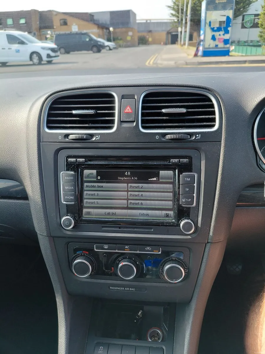 Volkswagen Golf 2012 - Image 3