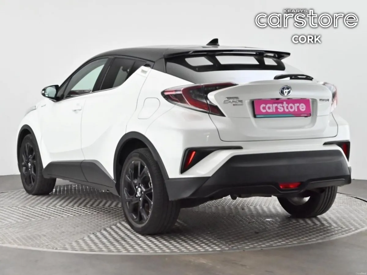 Toyota C-HR 1.8 HYBRID LUNA SPORT - Image 3