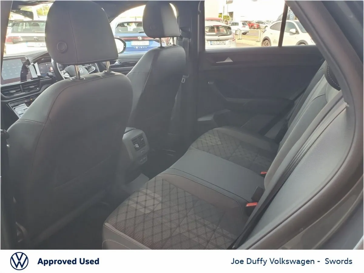 Volkswagen T-Roc 2.0 TDI 116HP R-Line Plus - Image 5