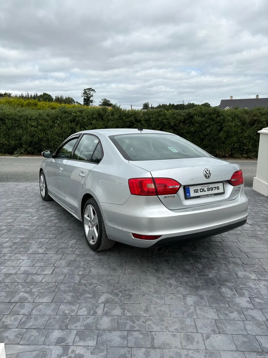 12 Volkswagen Jetta Tax & Nct - Image 3