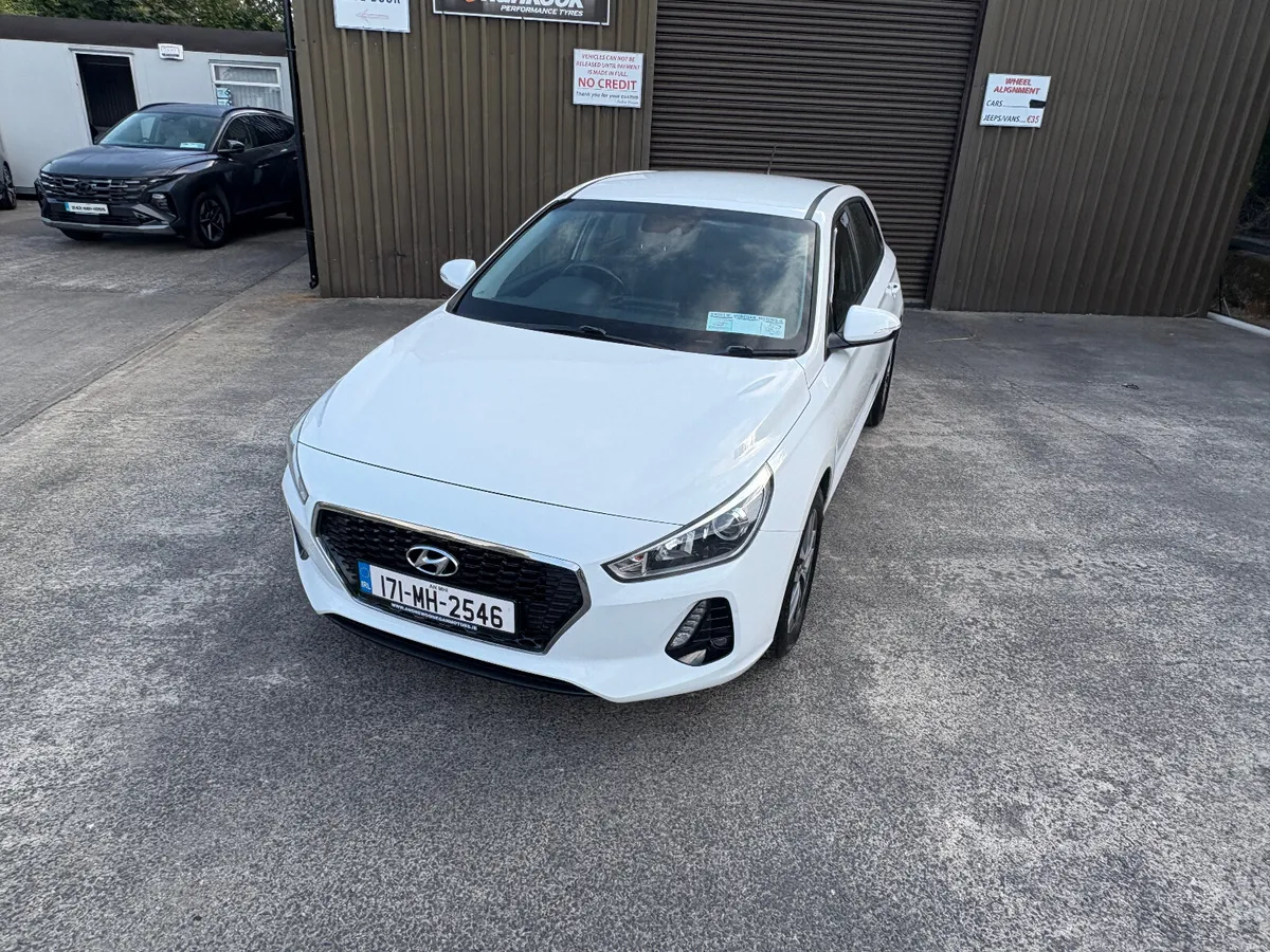 Hyundai i30 2017 ONLY 138000KM - Image 3