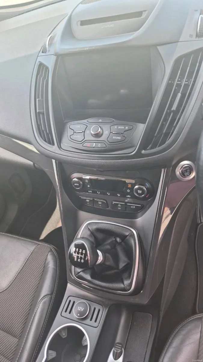 2016 Ford Kuga Titanium - Image 4