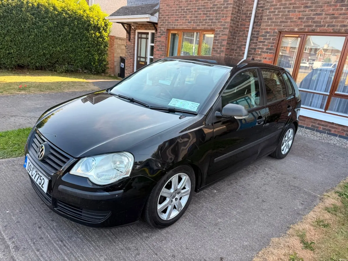 Volkswagen Polo 2009 - Image 2
