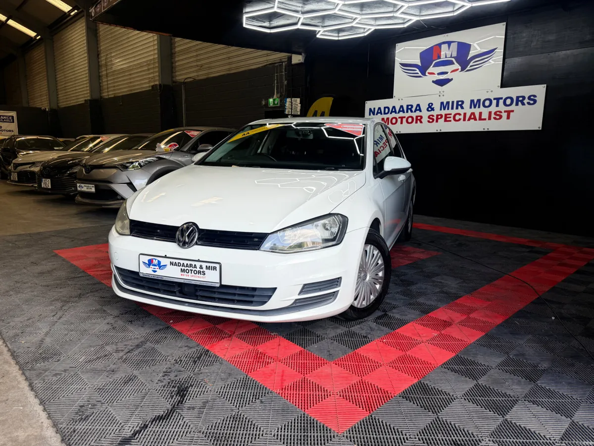 2017 Volkswagen Golf TREND LINE - Image 4