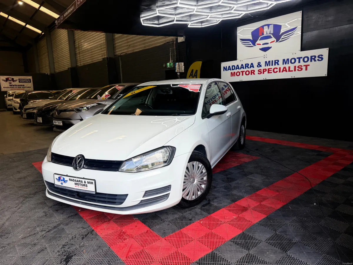 2017 Volkswagen Golf TREND LINE - Image 3