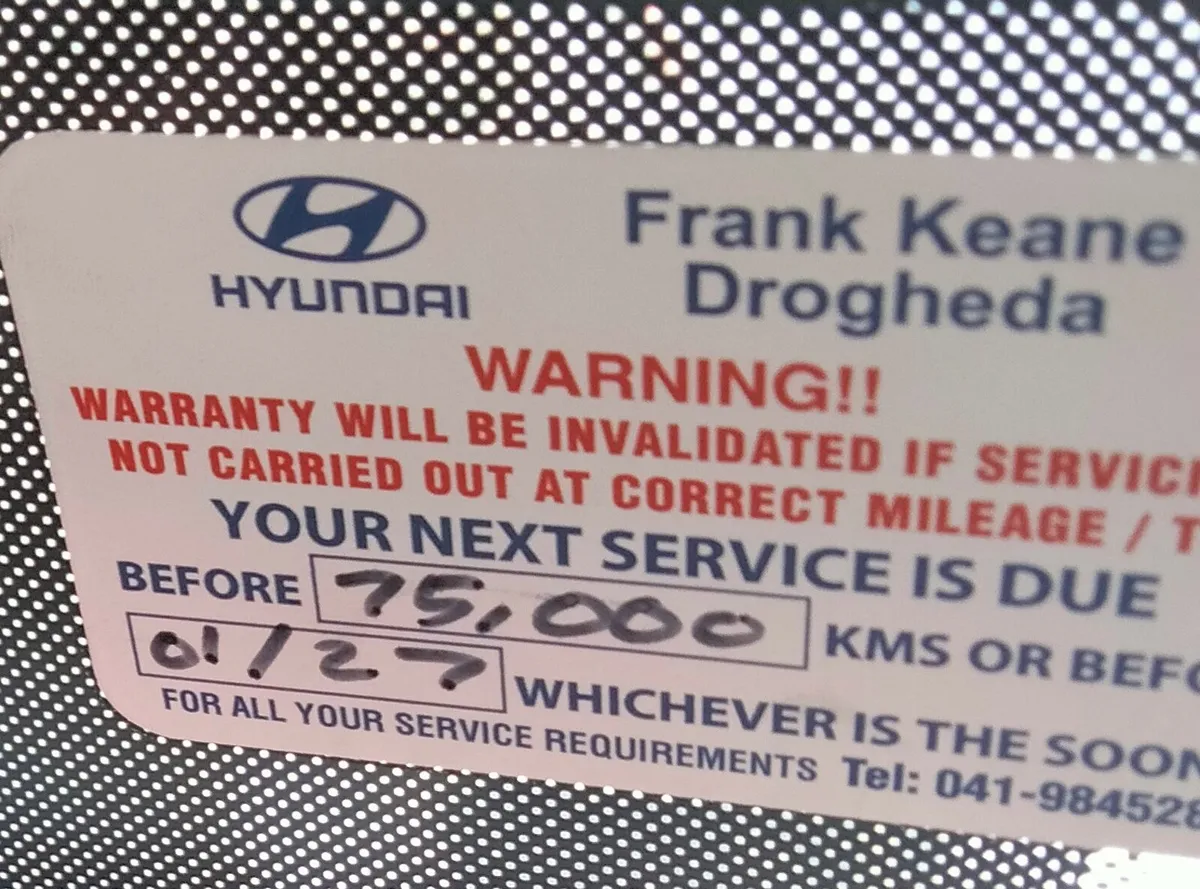 Hyundai i10 Deluxe Plus TwoTone - Image 2