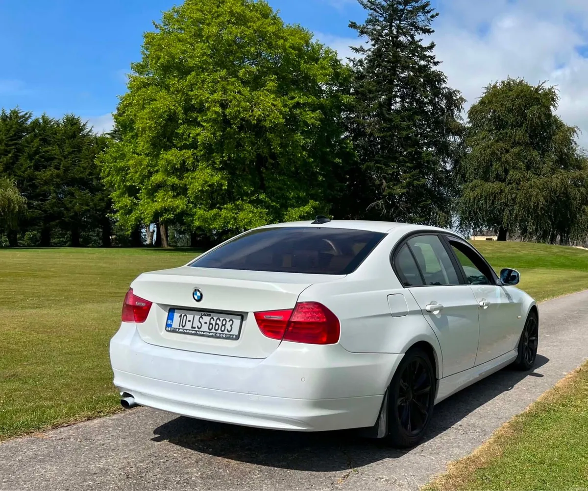 BMW e90 318d - Image 6
