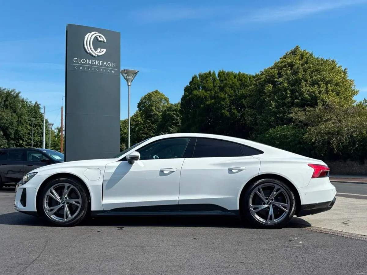 Audi e-tron GT QUATTRO BASE - Image 4