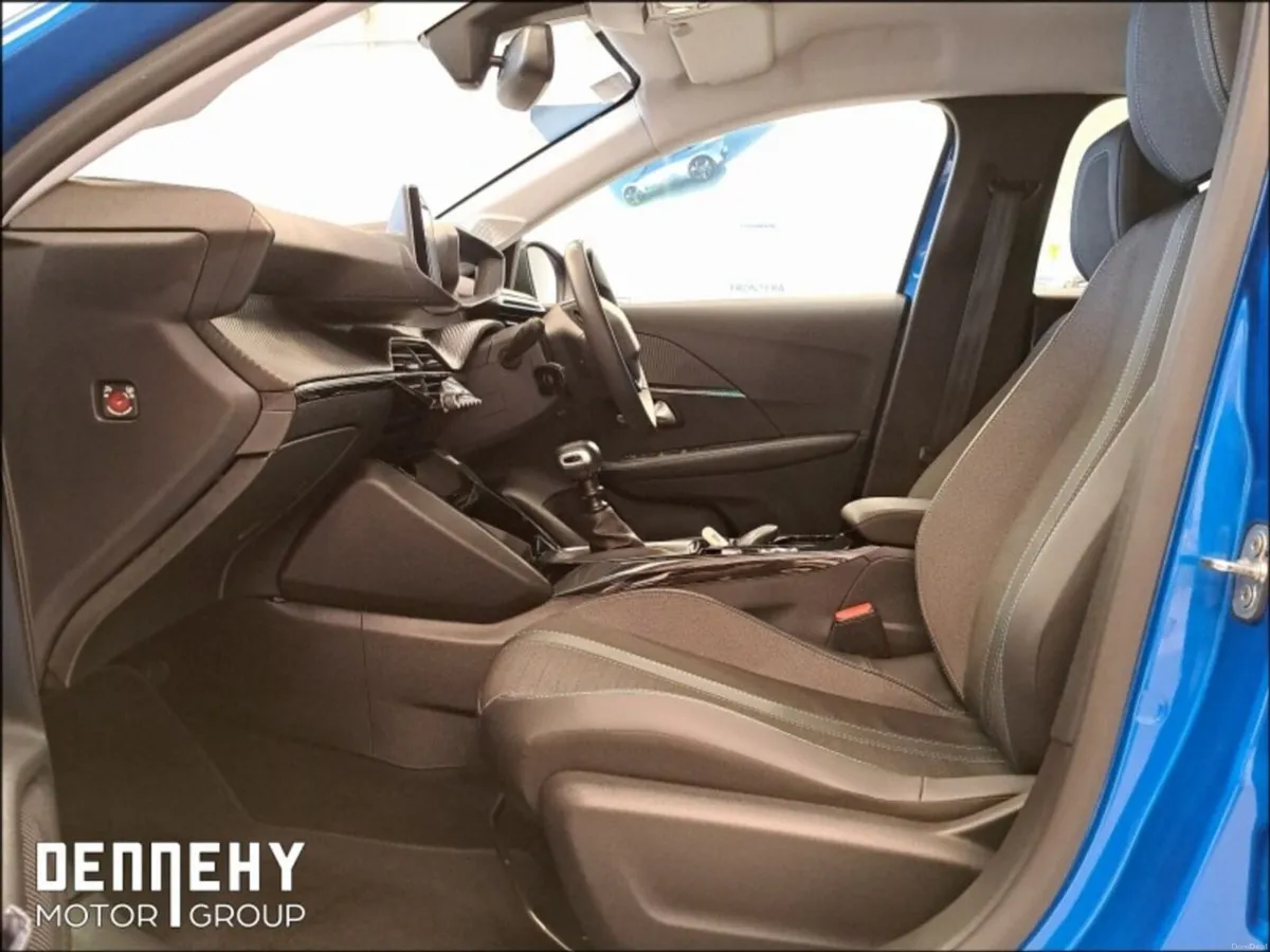 Peugeot 208 1.2 Puretech 100bhp Allure Pack €68.00 - Image 5