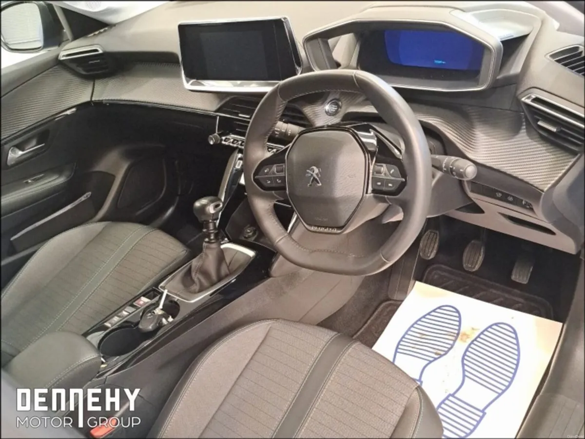 Peugeot 208 1.2 Puretech 100bhp Allure Pack €68.00 - Image 6