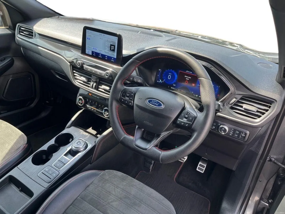 Ford Kuga PHEV ST-Line X Black Pack - Image 6