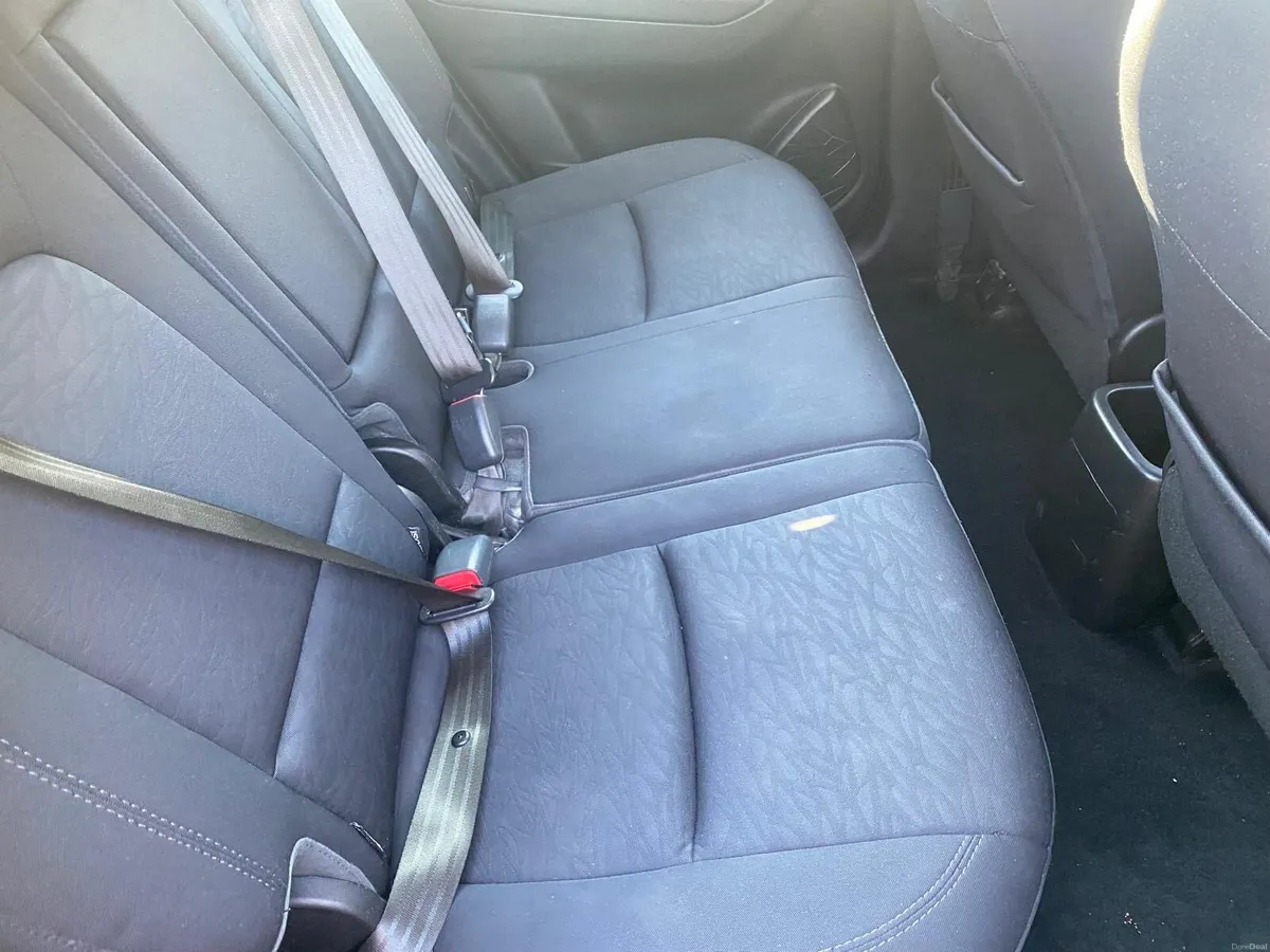 Car - Image 4