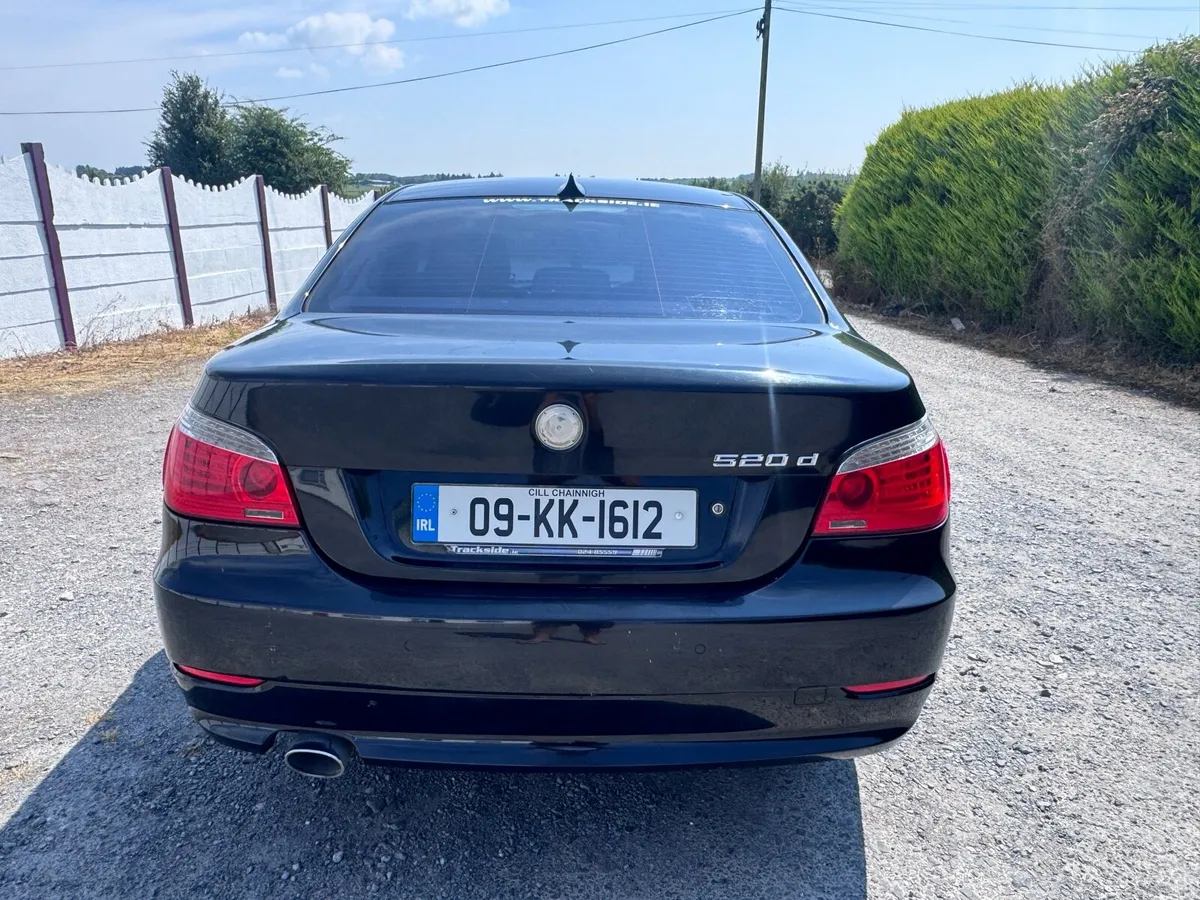 BMW - Image 2