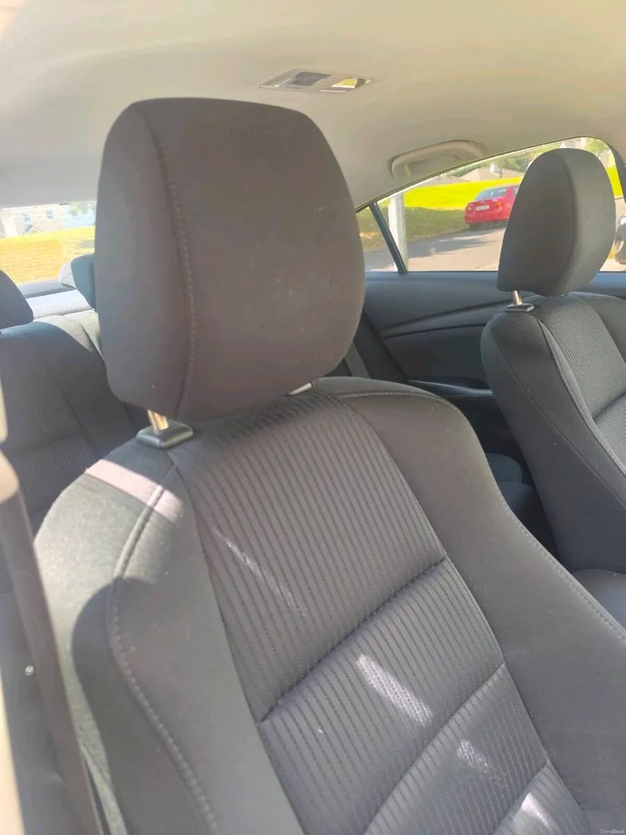 Car - Image 3