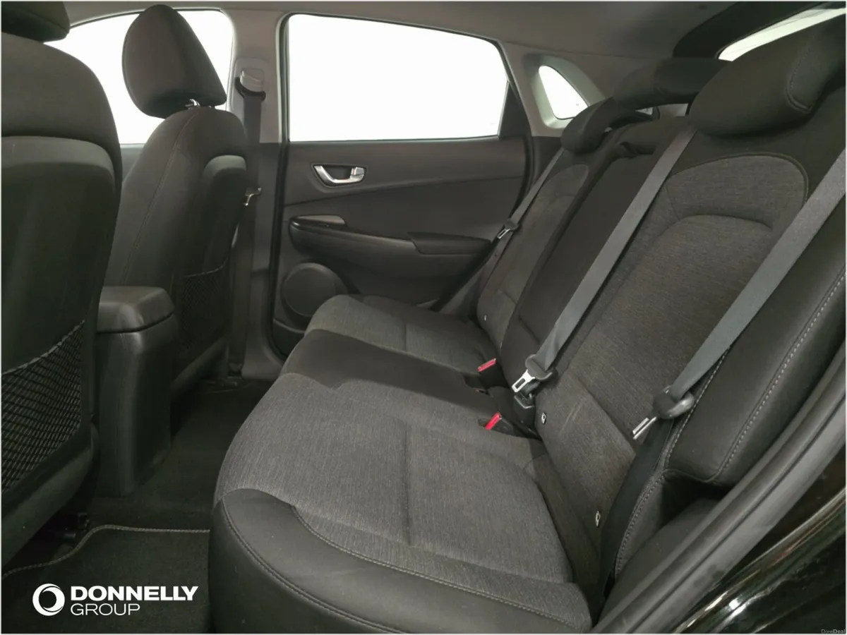 Hyundai Kona Electric Hatchback Premium - Image 6