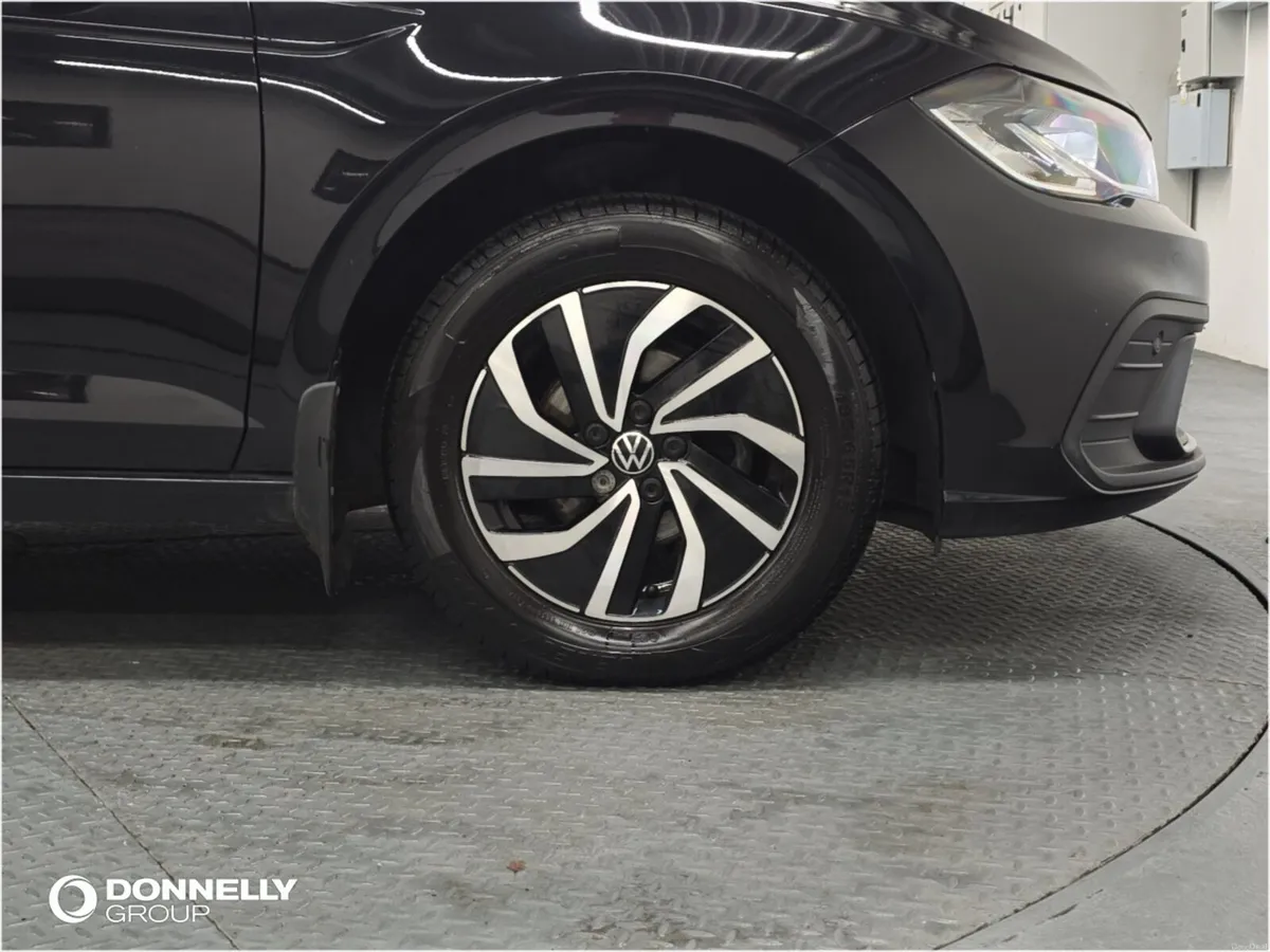 Volkswagen Polo Hatchback Life - Image 5