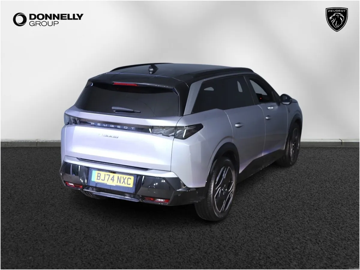 Peugeot 5008 E- Electric Estate GT - Image 2