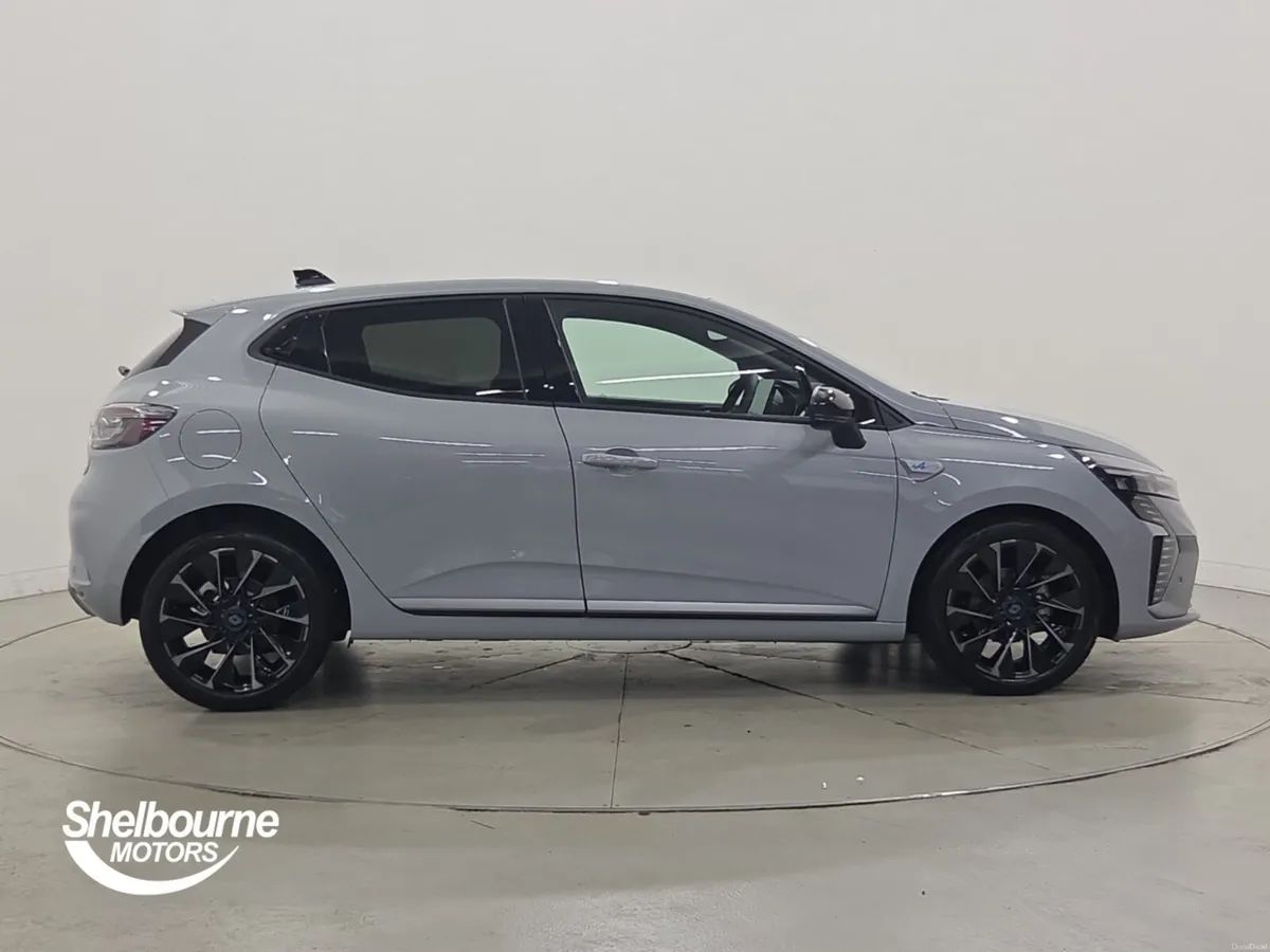 Renault Clio Hatchback Techno Esprit Alpine - Image 3