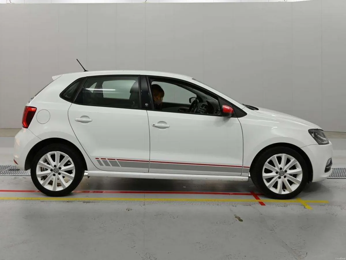 Volkswagen Polo Beats 1.2 Automatic - Image 3