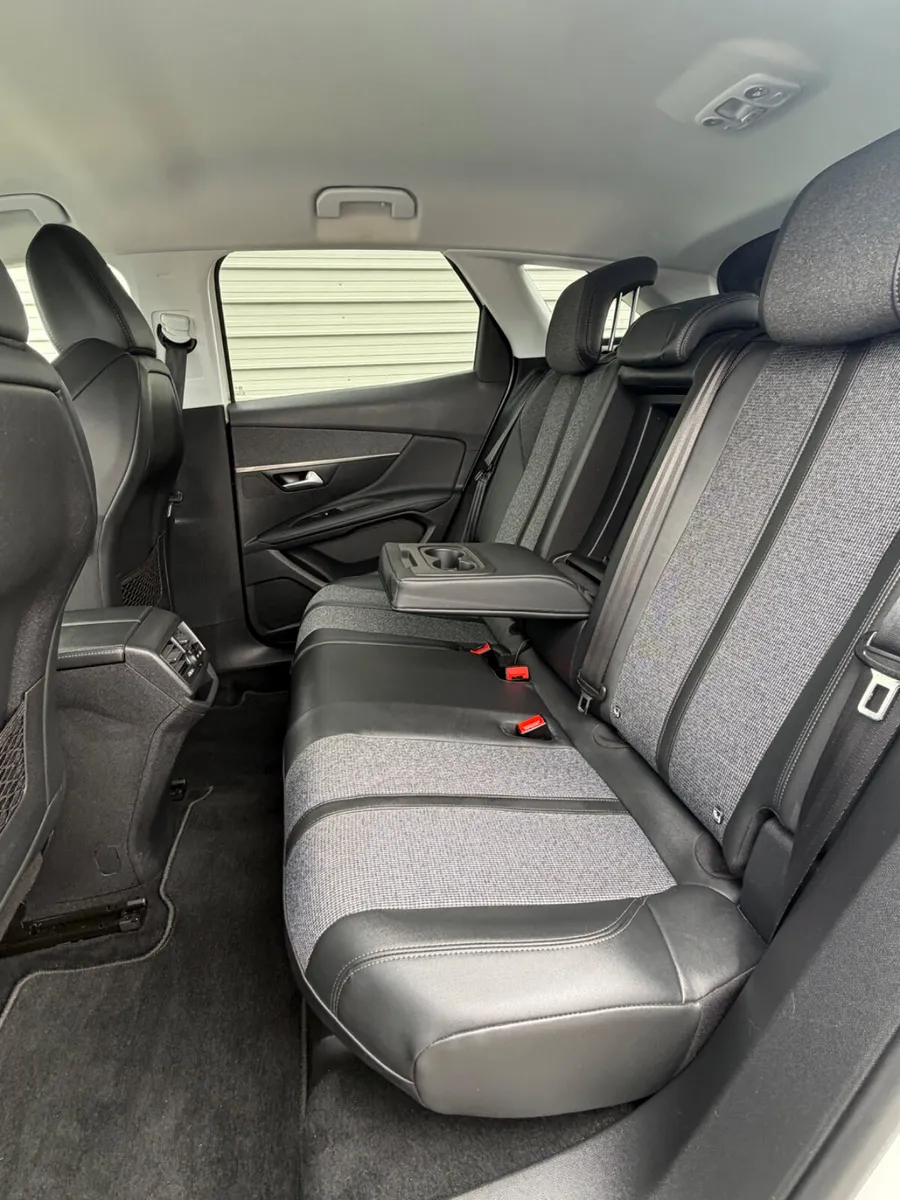 2020 Peugeot 3008 1.5d Allure - Image 5